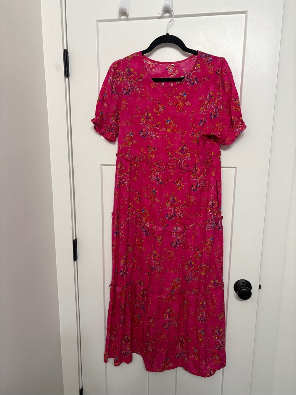 Women's Floral Midi Dress - Bright Pink